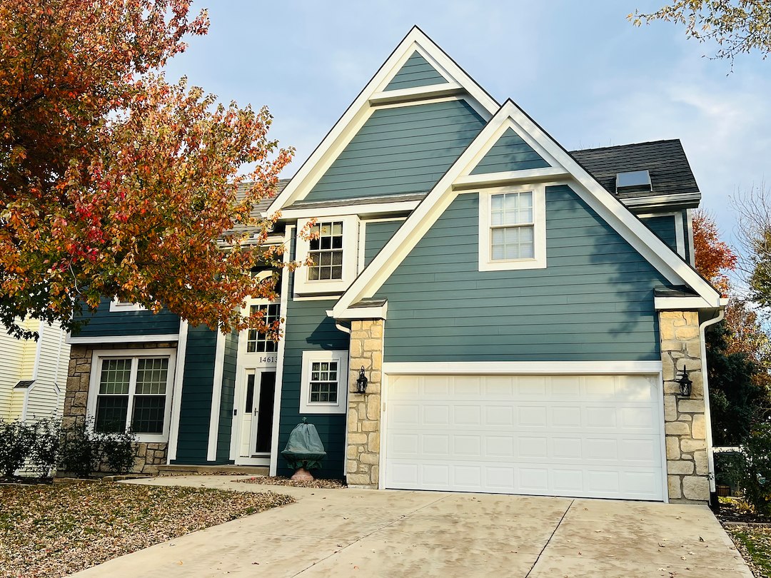 # 1 James Hardie Siding Contractor in Shawnee Kansas